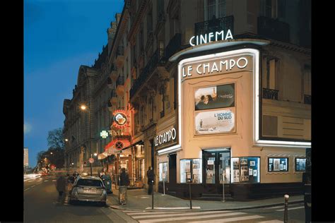 A Festa do Cinema em Paris: Uma Celebração Inesquecível da Arte Cinematográfica Francesa e um Marco na História de François Ozon